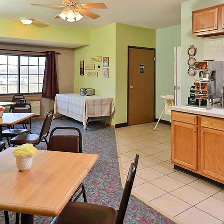 Sauk River Inn & Suites, A Travelodge By Wyndham Sauk Centre Ngoại thất bức ảnh