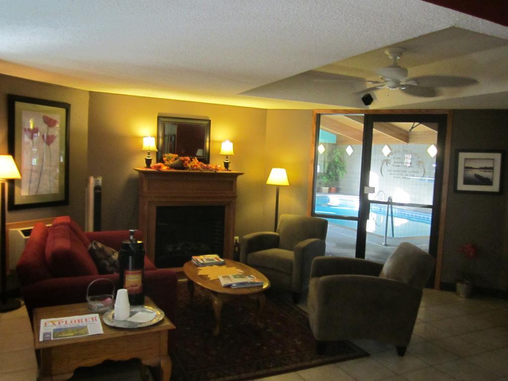 Sauk River Inn & Suites, A Travelodge By Wyndham Sauk Centre Ngoại thất bức ảnh