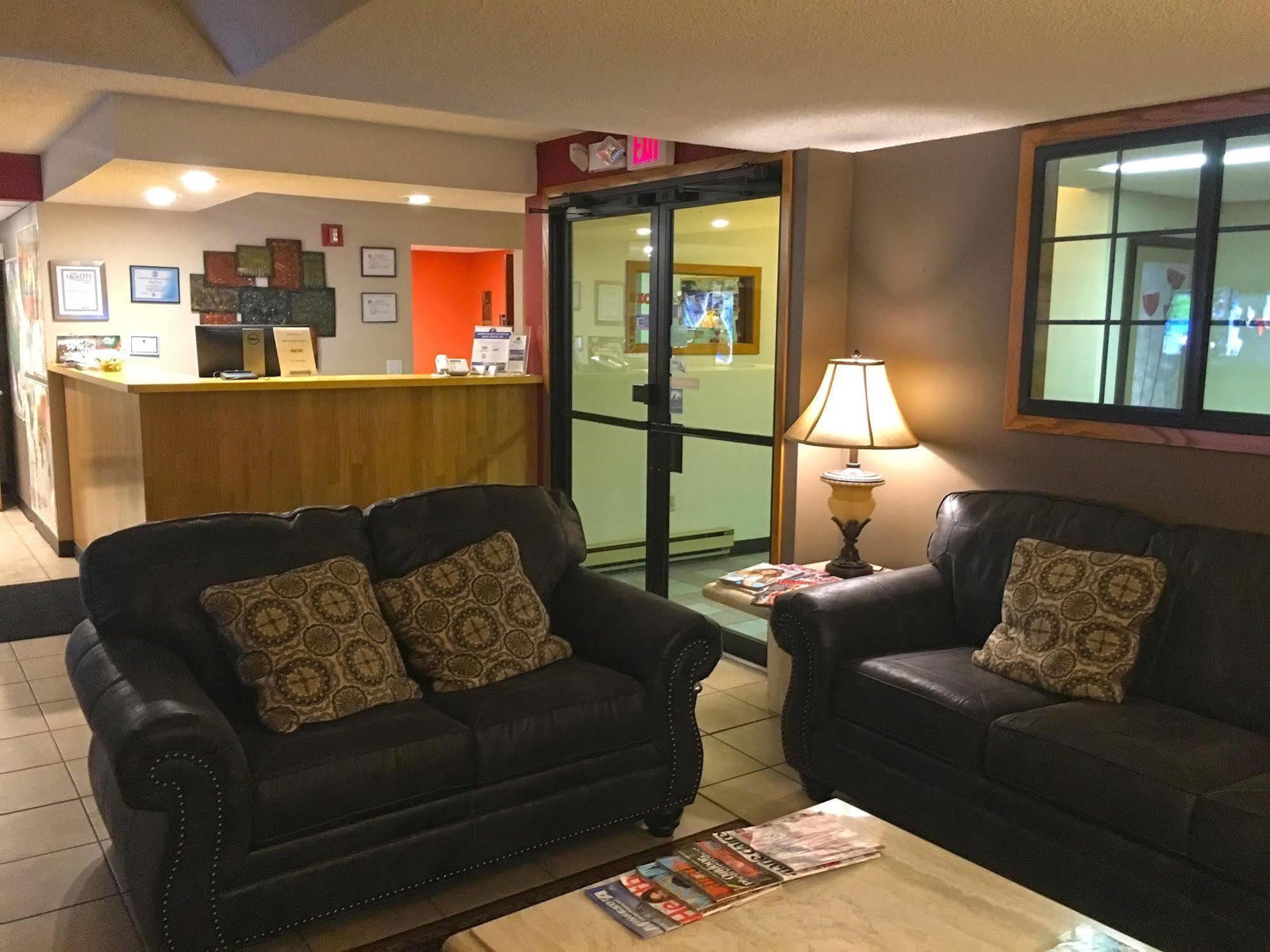 Sauk River Inn & Suites, A Travelodge By Wyndham Sauk Centre Ngoại thất bức ảnh